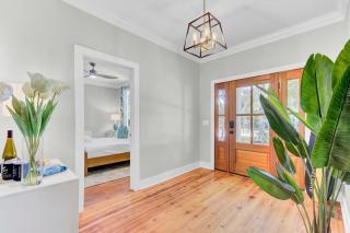 Southern Oasis by AvantStay 0.5mi Walk to the Beach Pool Patio Large Yard - Isle of Palms - 3
