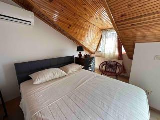 Dublex roof top with AC, perfect location - 6