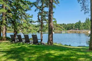 Lake It Right by AvantStay Lakefront w Dock Hot Tub Fire Pit Game Room - Long Pond - 0