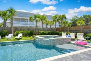 Aquamarine by AvantStay 7BR w Pool Hot Tub Outdoor Dining BBQ Near Beach - Destin - 0