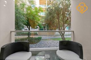 Prime Location, Great Value 1 BR Apt near MOE, Greens - 7