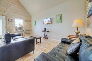 2 Homes Sleeps 16 Shared PoolBoat Dock Laguna Village Serenity by AvantStay - Padre Island - 4