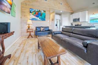 2 Homes Sleeps 16 Shared PoolBoat Dock Laguna Village Serenity by AvantStay - Padre Island - 3