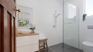 Hemingways Lakehouse - Culburra Beach - 6