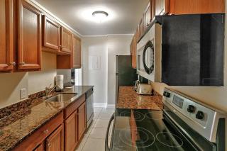 Emmas Secret by AvantStay Heart of Old Town w Shared Pool Month Long Stays Only - Key West - 4