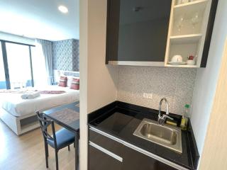 Cozy studio Splendid Condo by Lofty - Ban Kata - 5