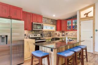 Artist’s Palette by AvantStay Colorful Retreat - Fairview - 5