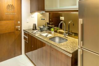 Luxurious 1BR Staycation at One Uptown BGC - Manila - 8