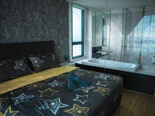 Epic Marina View 3BR Permas w Bathtub & Seaview Balcony Permas by Our Stay - Johor Bahru - 4