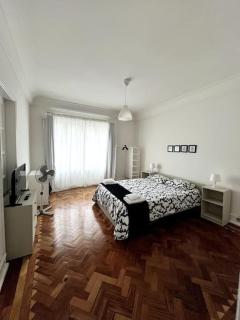 habitacion doble grande 2 personas balcon lisboa - Lissabon - 7