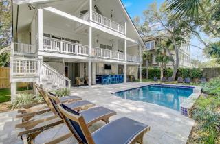 3704 Cameron by AvantStay Pool Bar Multiple Balconies - Isle of Palms - 0