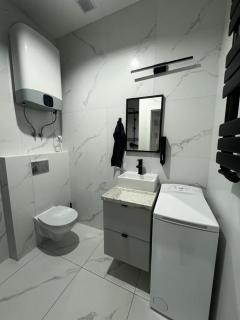 Uroczy apartament z osobną sypialnią- Self Check-In - Kattowitz - 2