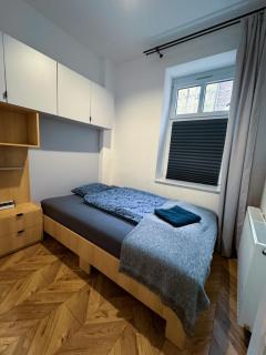 Niewielki apartament z dwoma sypialniami- Self Check-In - Katowice - 1
