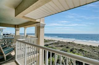 301 Ocean Palms by AvantStay Ocean Front Home w Amazing Sea Views - Isle of Palms - 5