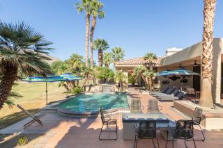 Moonshine by AvantStay Modern Stylish Estate w Bar Fire Pit Hot Tub 5 bd - La Quinta - 8