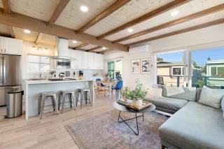 Mission Point 2 by AvantStay Mission Beach Home w Large Balcony Steps to Beach - San Diego - 0