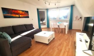 Cozy City Apartments 2, 2-Room Flat for Vacation & Messe Düsseldorf, Perfect Connectivity - Ratingen - 0