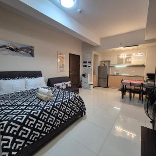 A&G Condotel at 101 Newport across NAIA T3 - Manila - 8