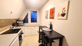 Cozy City Apartments 2, 2-Room Flat for Vacation & Messe Düsseldorf, Perfect Connectivity - Ratingen - 2