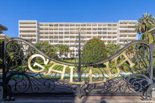 REF 1975 - Cannes Center - Croisette - 9