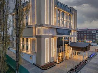 Ramada Encore by Wyndham Rajbagh Srinagar - 8