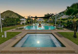 Resort Style Holiday Unit - Trinity Beach - 0