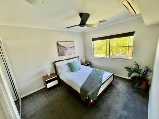 Resort Style Holiday Unit - Trinity Beach - 1