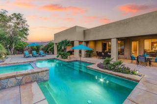 Aurora by AvantStay Luxurious Home with an Exquisite Pool Spa and Outdoor Seating - Indio - 0