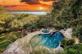 Dawson by AvantStay Serene Austin Home set Amongst nature w Pool Close to Lake Travis - 0