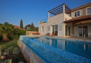 Beautifully Decorated Villa Near Green Village - Mirce - 9