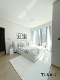 Infinity Pool - Luxury 2-BHK - Dubai Fountain View - 1