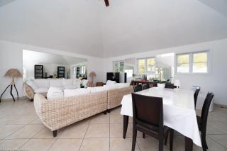 Relaxing Deluxe Villa to Enjoy Nature and the Seas - 2