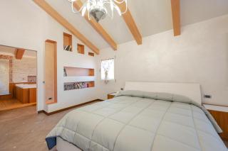 Luxury Burano Penthouse with Lagoon View Terrace - Burano - 8