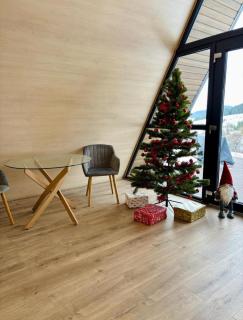 Holiday Cabins - - 6