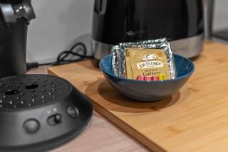 Spacieux T2 au centre ville avec parking et climatisation - 3