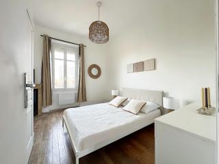Suite Falso - 8