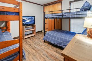 LB304A Family Friendly On Free Shuttle Route WiFi Parking - Snowshoe - 2