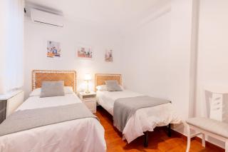 BN Luminoso apartamento para familias en excelente ubicación - Sevilla - 1