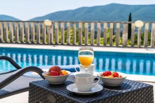 Three Bedroom Villa surrounded by Nature with Pool - Gruda - 0