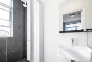 Spacious Retreat at the Metropole East of Main - Cidade Do Cabo - 6