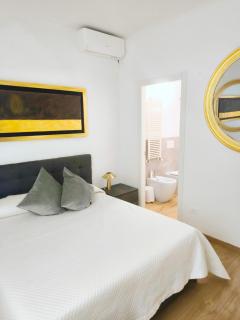 Appartamento "Laghetto 1" con tre camere e bagni privati cucina in condivisione - 2