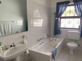 Relax on the Marina - Cape Town - 8