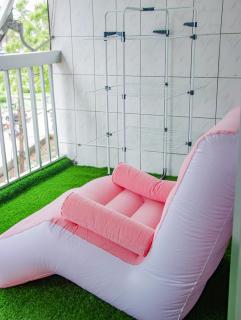 Maxim Hous, Central au Rond point Maetur Bonamoussadi, Fibre Optique, Groupe électrogène, Forage, Parking, Netflix, Canal Sat, Balcon emmenagé - Douala - 7