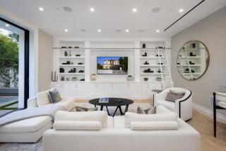 Gardner Modern - 8