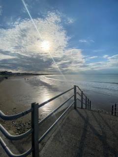 JXB HOMES - Lovely and spacious rooms - 7