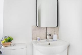 Carrizma Modern 3BR Cozy Retreat - Nottingham - 5
