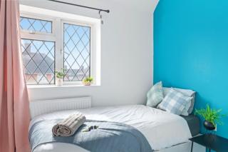 Carrizma Modern 3BR Cozy Retreat - Nottingham - 3