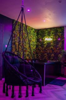 La VíOLA-ROOM Jacuzzi Netflix Balançoire Terrasse - Violès - 8
