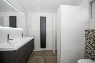 Bungalow - 6 Personen gelegen in de nabije omgeving van Avonturenpark Hellendoorn en de prachtige Sallandse Heuvelrug en Eelerberg - Hellendoorn - 4