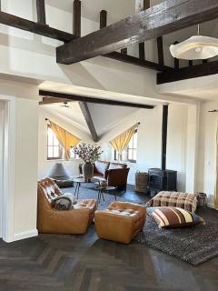 Charming One Bedroom Apartment near a Forest - 8